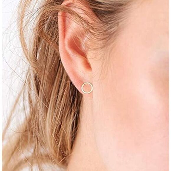 Gold or Silver Minimalist Circle post earrings - Picture 5 of 6